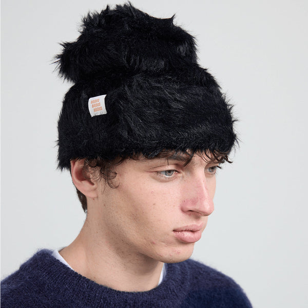 Bisous Fake Fur Beanie - Black — bonnet