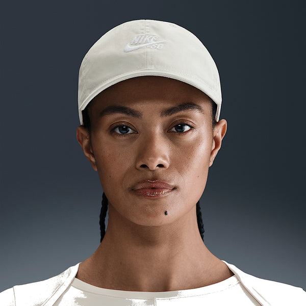 Nike SB Club Cap - Light Bone / White — casquette