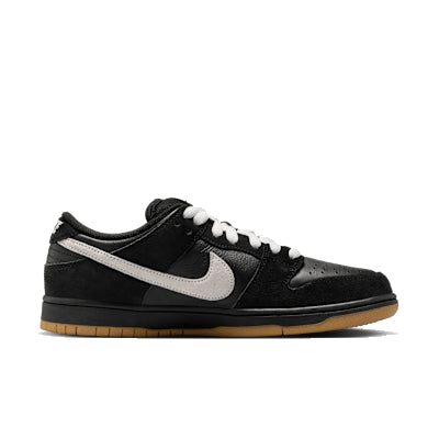 Nike SB Dunk Low Pro - Black / White / Black -Gum Light Brown - Streetart.fr