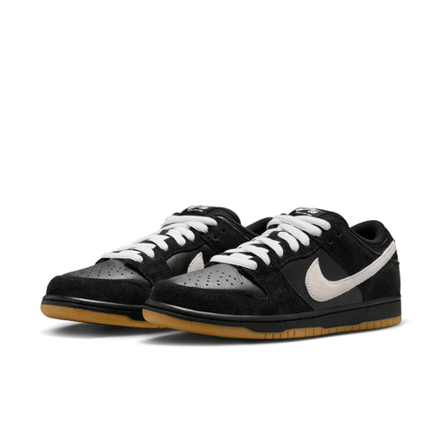 Nike SB Dunk Low Pro - Black / White / Black -Gum Light Brown - Streetart.fr