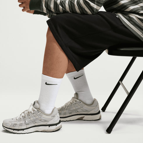 Nike SB Everyday Elevated Crew Socks - Green / White / Red - Streetart.fr