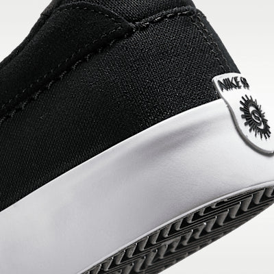Nike SB Shane Black / White-Black - Streetart.fr