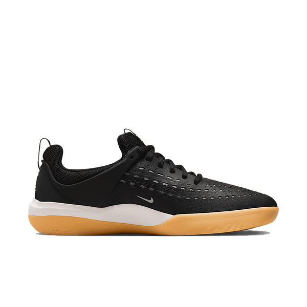 Nike SB Zoom Nyjah - 3 Black / White / Black / White - Streetart.fr